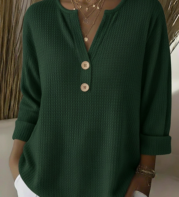 Lucía | T-shirt Henley texturizado com botões